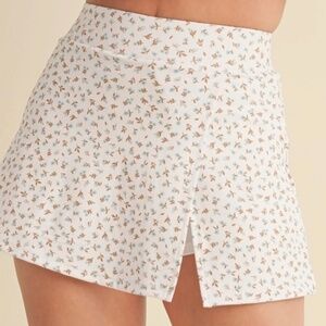 NWT Kimberly C Ditsy Floral Print Athletic Skort Large